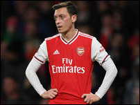 ����� ����