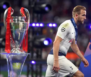 ����� ����