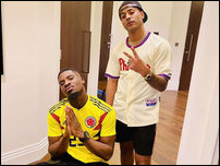 ���� ����