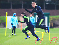 ����������