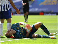 ����� ����