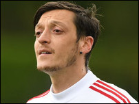 ����� ����