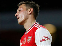 ����� ����