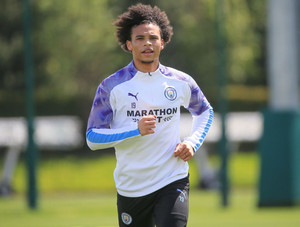 ����� ����