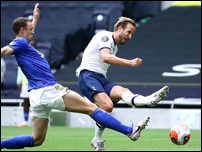 ����� ����