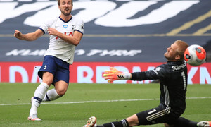 ����� ����