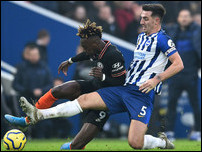 ����� ����