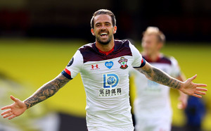 ����� ����