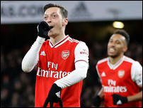 ����� ����