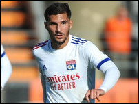 ����� ����