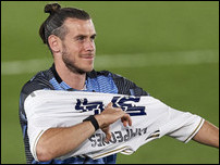 ����� ����