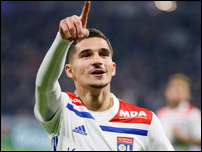 ����� ����