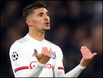 ����� ����