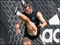 ����� ����