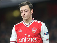 ����� ����