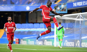 ����� ����