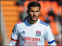 ����� ����