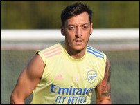 ����� ����