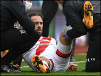 ����� ����