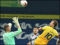 ����� ����