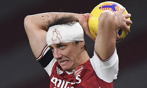 ����� ����