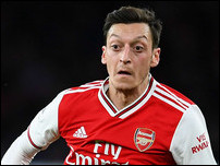 ����� ����