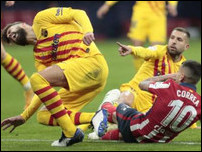 ����� ����