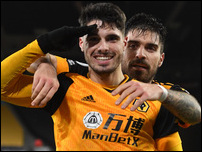 ����� ����