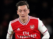 ����� ����