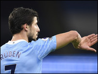 ����� ����