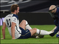 ����� ����