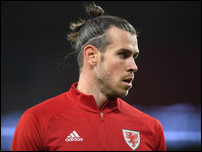 ����� ����