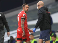 ����� ����