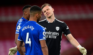 ����� ����