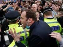 ���� ���