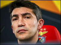 ����� ����