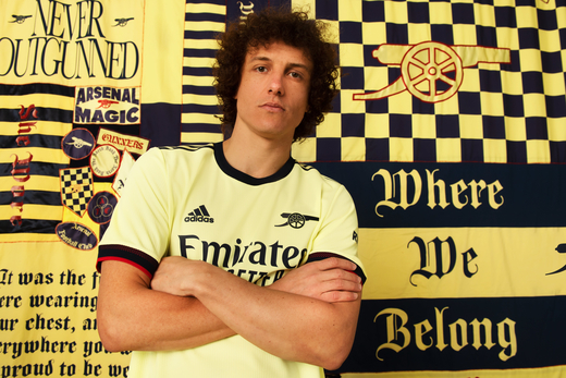 Новая выездная форма Арсенала на сезон 2021/22 Новая выездная форма Арсенала на сезон 2021/22