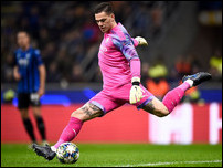 �������