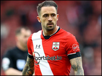 ����� ����