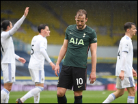 ����� ����