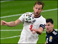 ����� ����