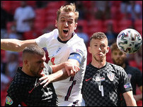 ����� ����