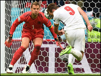 ����� ����