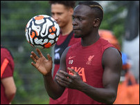 ����� ����