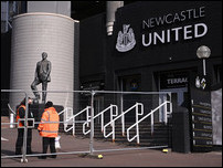 �������