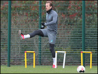 ����� ����