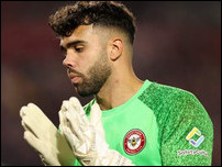 ����� ����