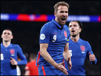 ����� ����