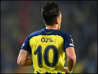 ����� ����