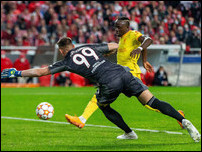 ����� ����